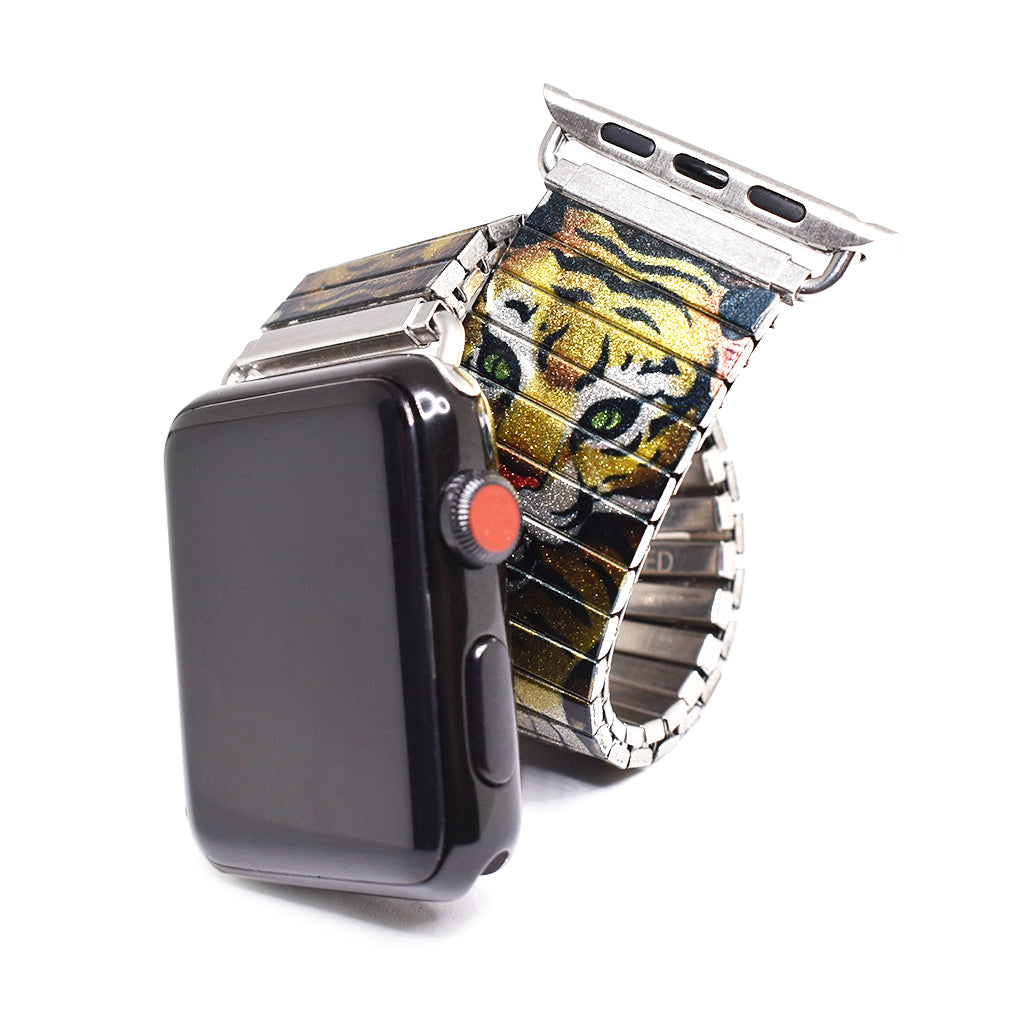 Claws Apple watch Band by Brian Kelly Metallic Finish- Limited Edition This style is a collaborative mix of original Brian Kelly tattoo flash Stainless steel, nickel free - scratch and waterproof. Hand crafted in Berlin.  © 2021, banded berlin. 