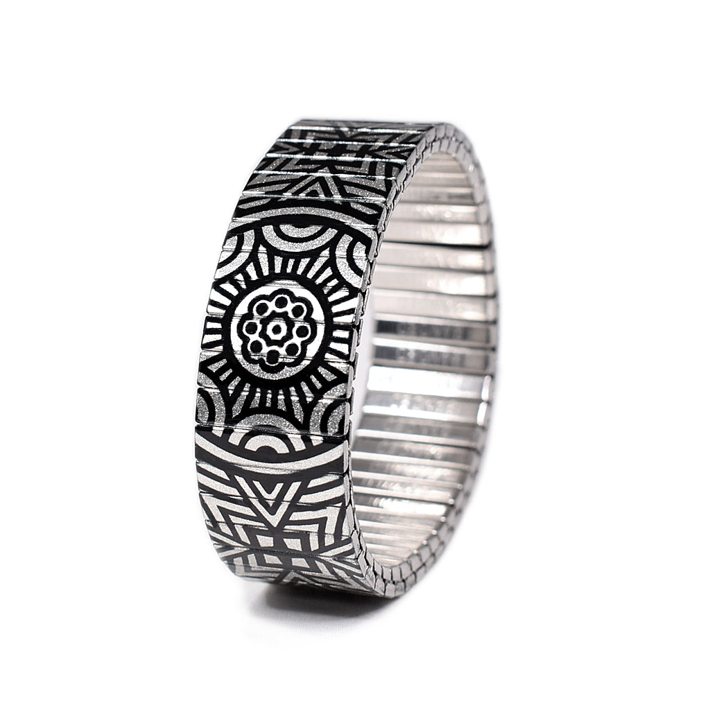 Gaudi's Footsteps - El Capitan Metallic The Pyrenees as seen from above with its borders of black and white that divide the imagination. A style for the explorers of mountainous or emotive ranges. New for Summer 2020 By Banded Berlin Bracelets . Made in Berlin