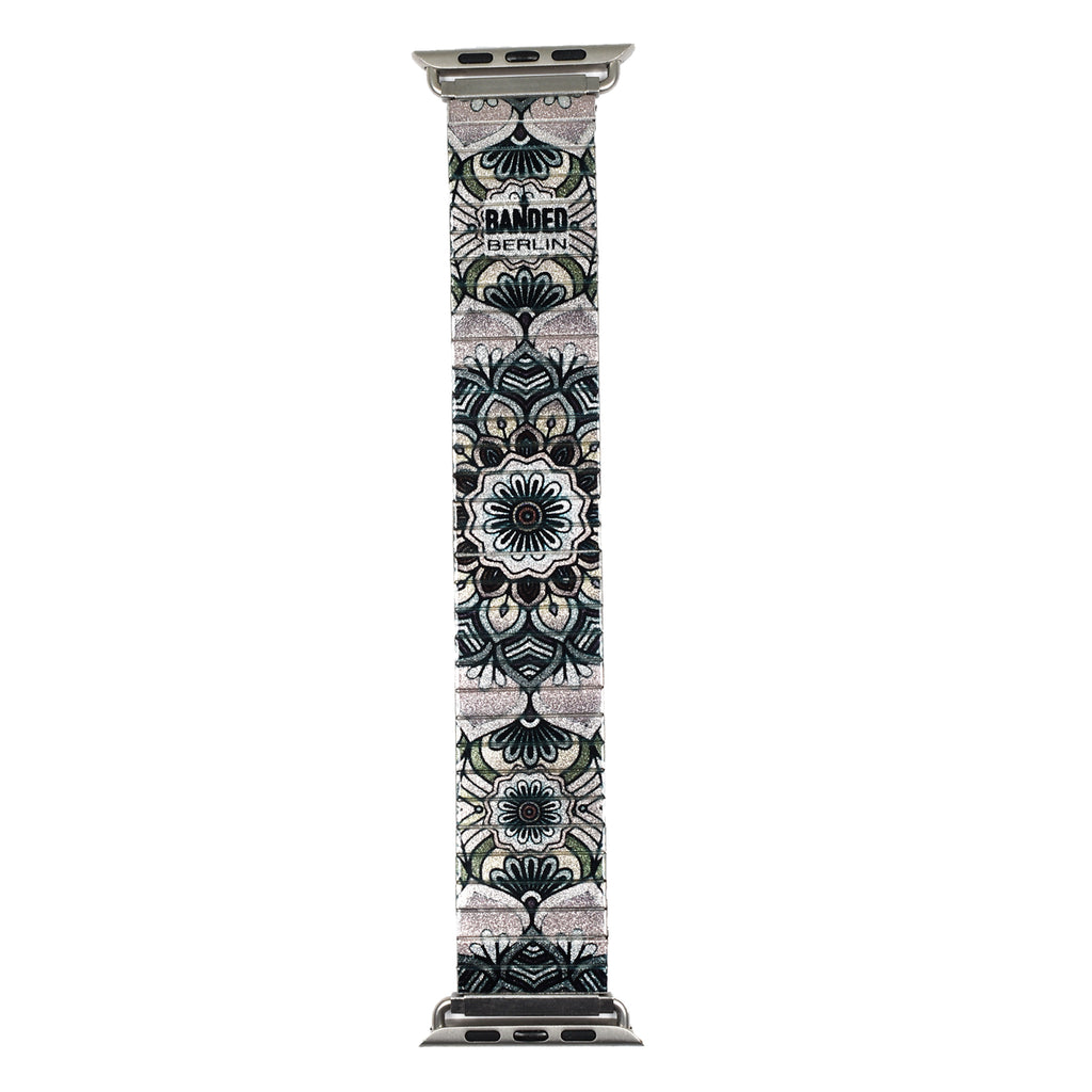 Mandalas Métallique - Silver Bell Shanty - Banded™️ for Smartwatch  Banded's Metallic take on our Best selling Mandala styles from our Air Banded collection that we sell onboard Lufthansa & Swiss airlines.