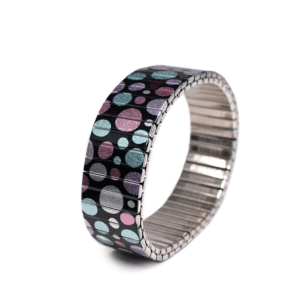 Le Bubbs Morroc- Metallic - Moroccan Amethyst  The otherworldly dusk on the summits of the Anti-Atlas mountain range in Morocco is captured in the velvety purples and basaltish pinks of our Summer 2020 "Moroccan Amethyst" color palette. Now available in our Bubbles patten. © 2020, banded berlin