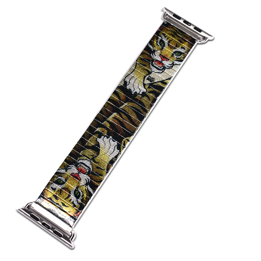 Claws Apple watch Band by Brian Kelly Metallic Finish- Limited Edition This style is a collaborative mix of original Brian Kelly tattoo flash Stainless steel, nickel free - scratch and waterproof. Hand crafted in Berlin.  © 2021, banded berlin. 