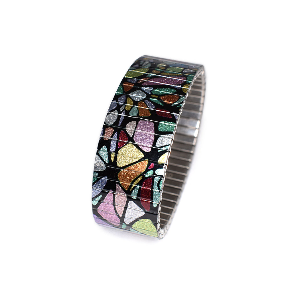 Geologics- Kaleidoskopic A pyramid of colors enlightened with Tutankhamum blues, "Kaleidoskopic" is the sought after fashion of pharaohs and prophets. New for Spring 2020 © 2020, banded berlin